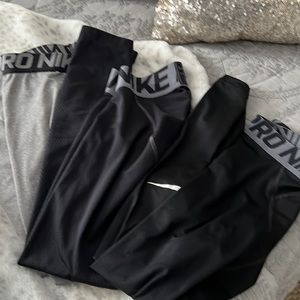 Nike compression, ankle length medium leggings